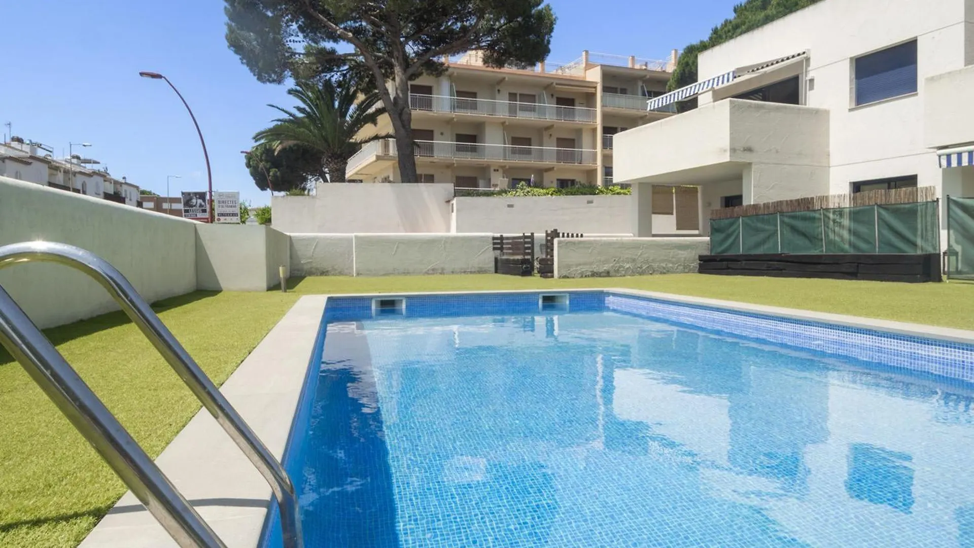 Apartamento Con Piscina Y Parking A 100M De La Playa De Riells, 3 Habitaciones - Es-325-1 Torroella De Montgri Apartment