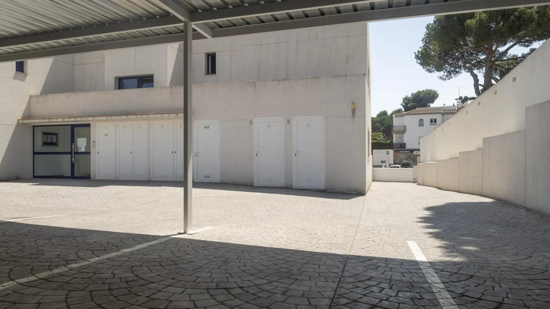 Apartamento Con Piscina Y Parking A 100M De La Playa De Riells, 3 Habitaciones - Es-325-1 Torroella De Montgri
