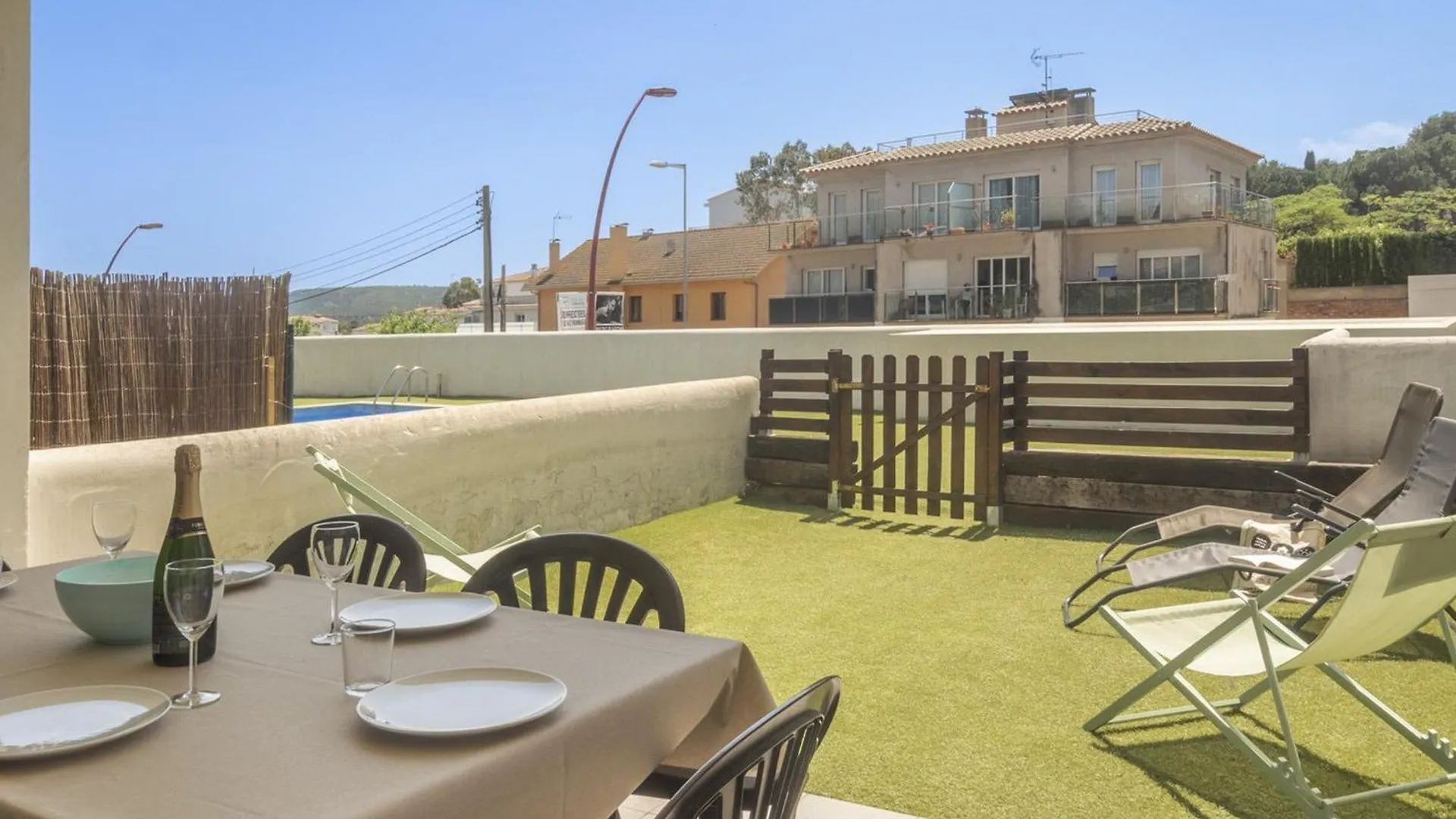 Apartment Apartamento Con Piscina Y Parking A 100M De La Playa De Riells, 3 Habitaciones - Es-325-1 Torroella De Montgri