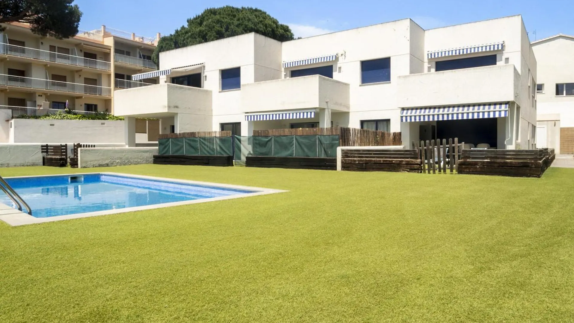 Apartamento Con Piscina Y Parking A 100M De La Playa De Riells, 3 Habitaciones - Es-325-1 Torroella De Montgri Apartment