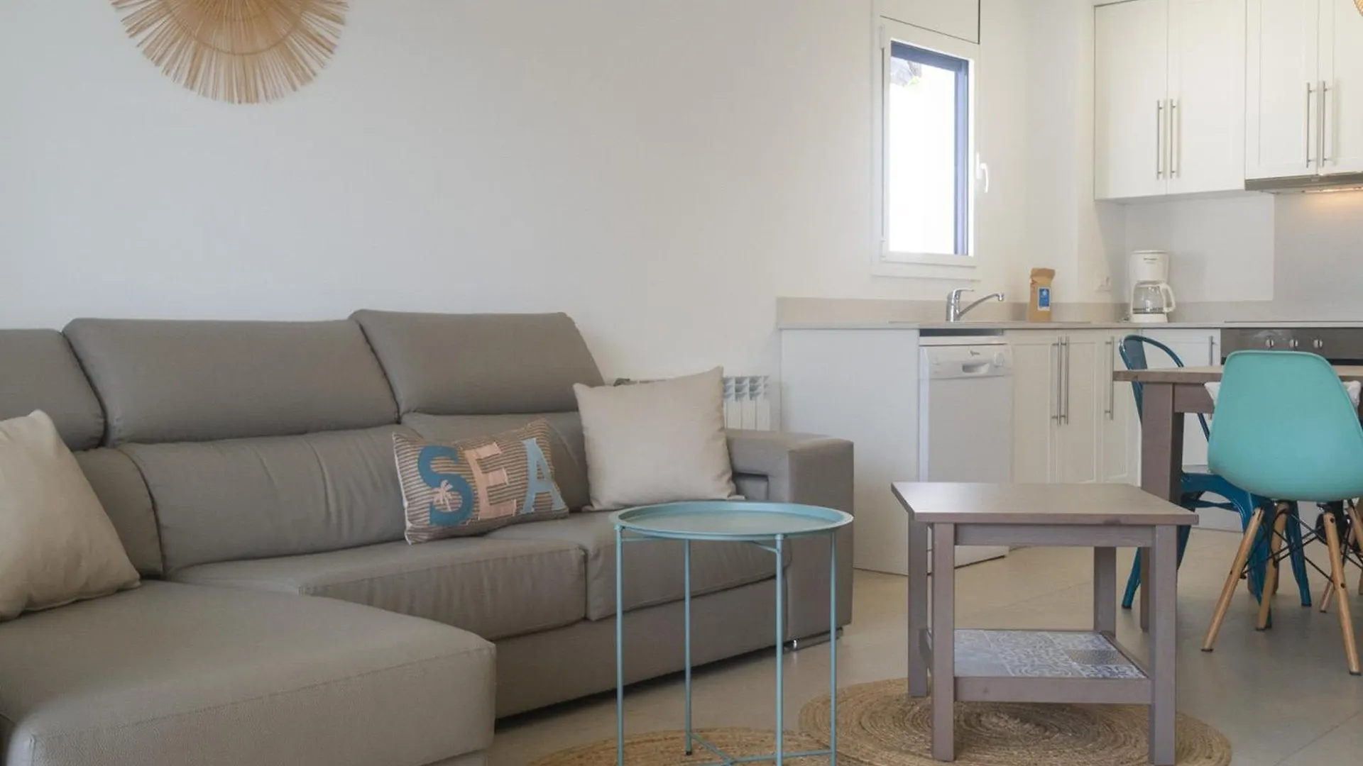 Apartment Apartamento Con Piscina Y Parking A 100M De La Playa De Riells, 3 Habitaciones - Es-325-1 Torroella De Montgri