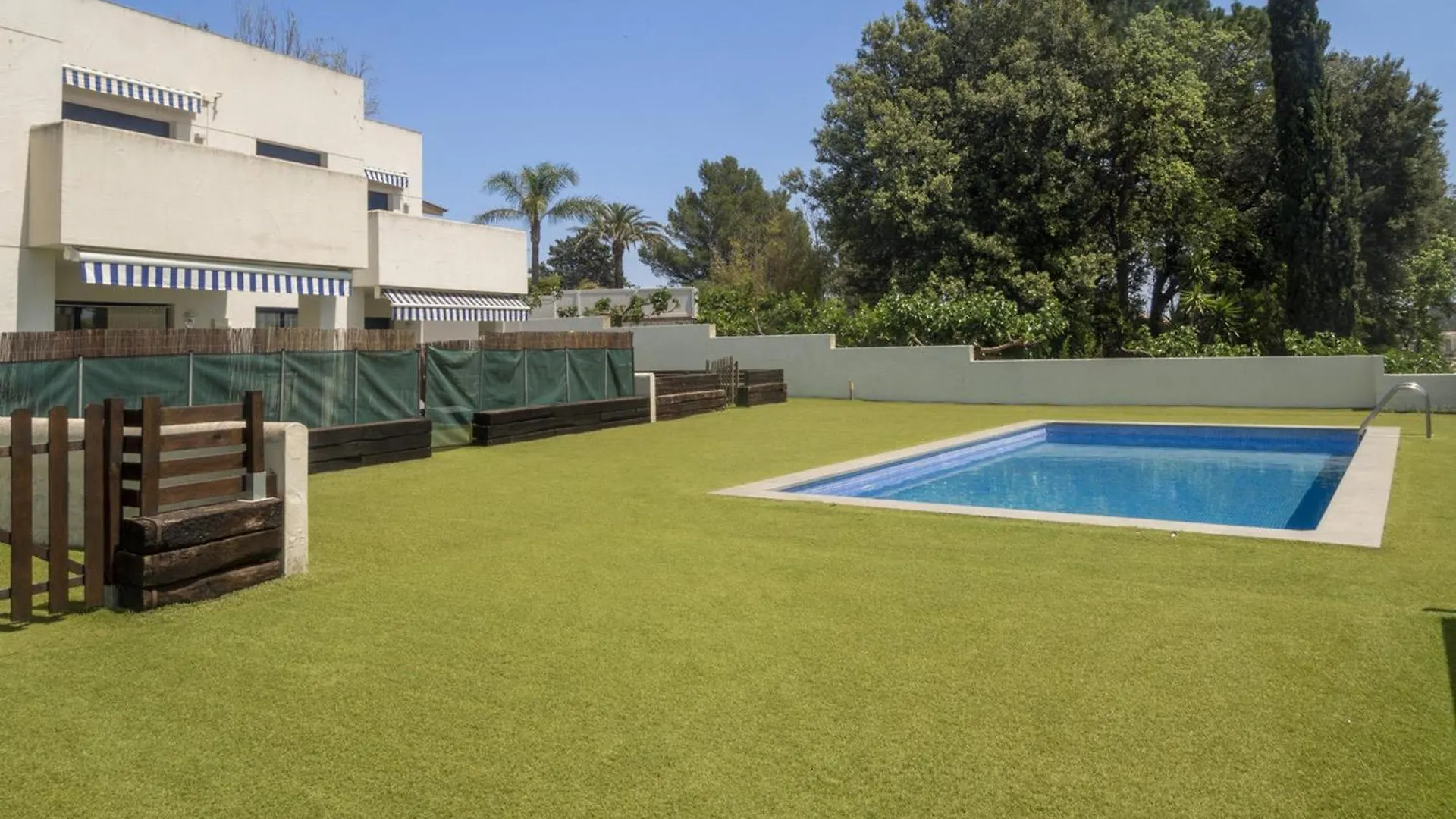 Apartamento Con Piscina Y Parking A 100M De La Playa De Riells, 3 Habitaciones - Es-325-1 Torroella De Montgri Spain